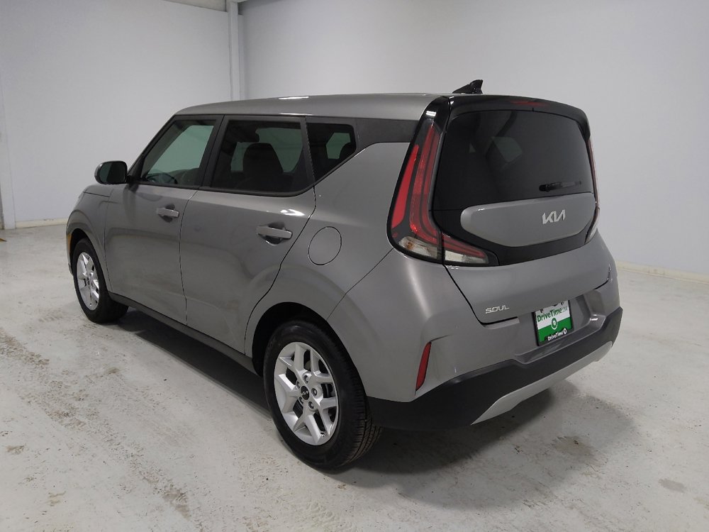 Used 2025 Kia Soul LX image 5