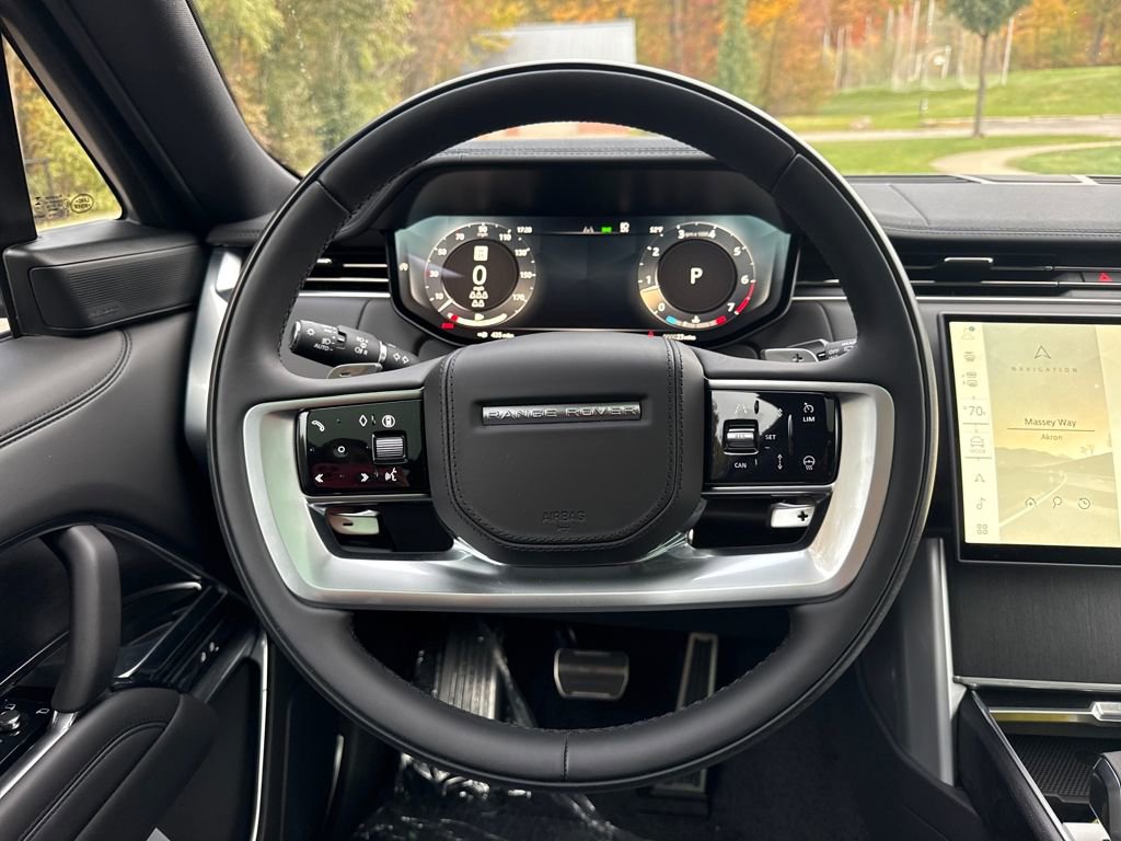 New 2025 Land Rover Range Rover Long Wheelbase SE image 19