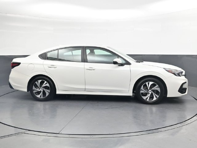 Used 2025 Subaru Legacy Premium AWD/4WD image 3