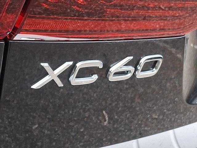 New 2026 Volvo XC60 B5 Plus w/ Protection Package Premier AWD/4WD image 10