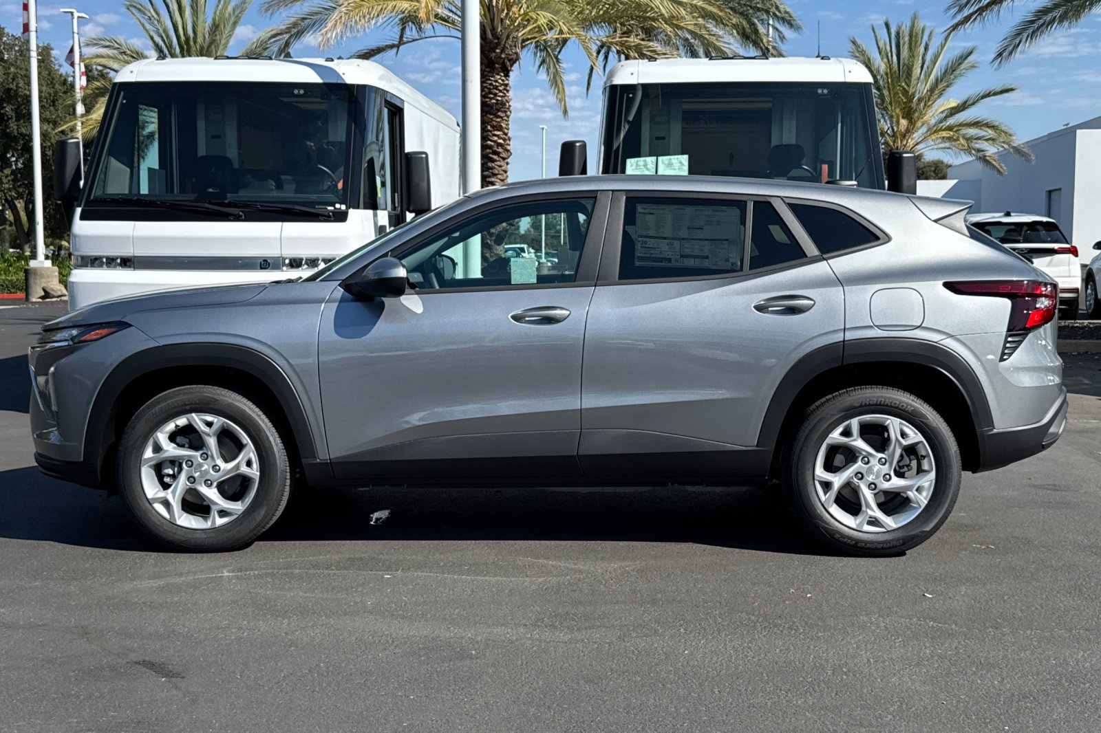 New 2026 Chevrolet Trax LS w/ LS Convenience Package FWD image 6