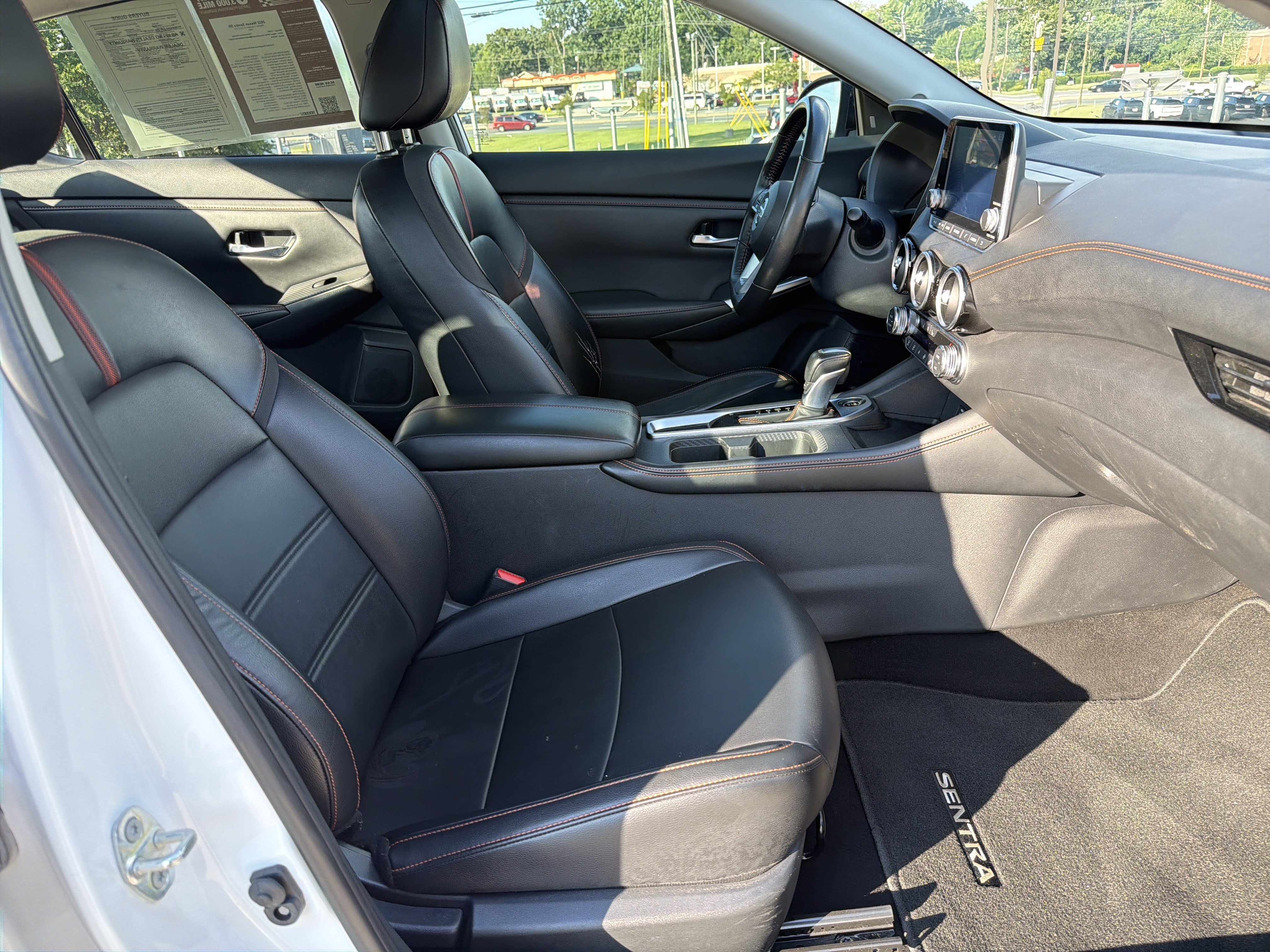 Used 2022 Nissan Sentra SR w/ SR Premium Package FWD image 32