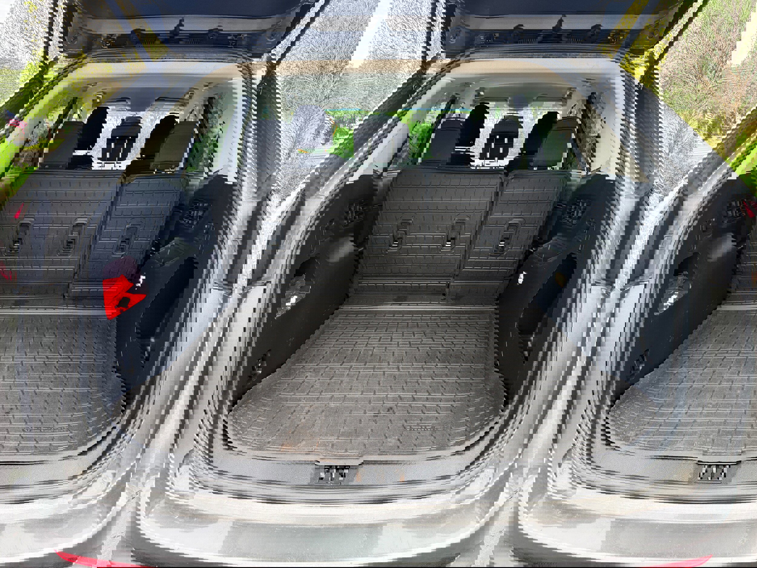 Used 2017 Ford Edge SE image 9