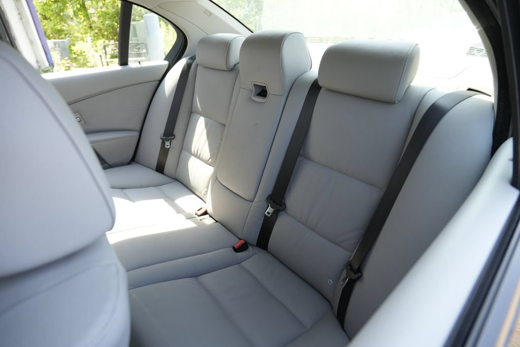 Used 2006 BMW 530xi Sedan AWD/4WD image 22