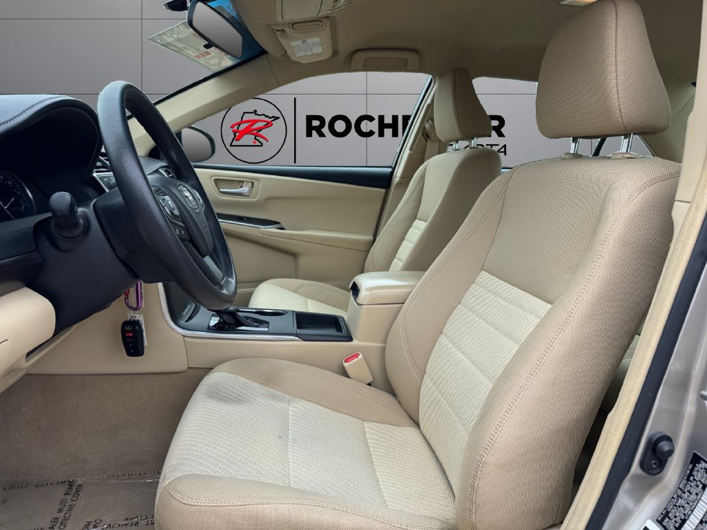 Certified 2017 Toyota Camry LE FWD image 10