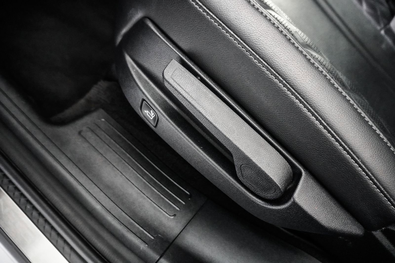 Used 2022 Kia Sorento SX image 53