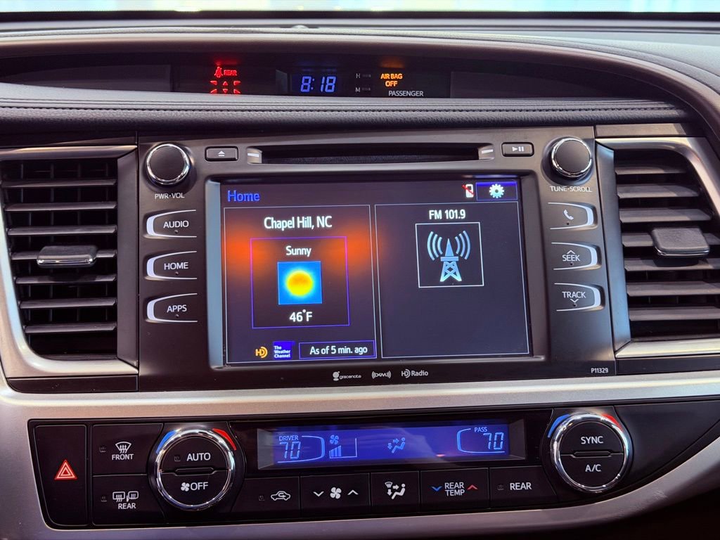 Used 2018 Toyota Highlander Plus FWD image 23