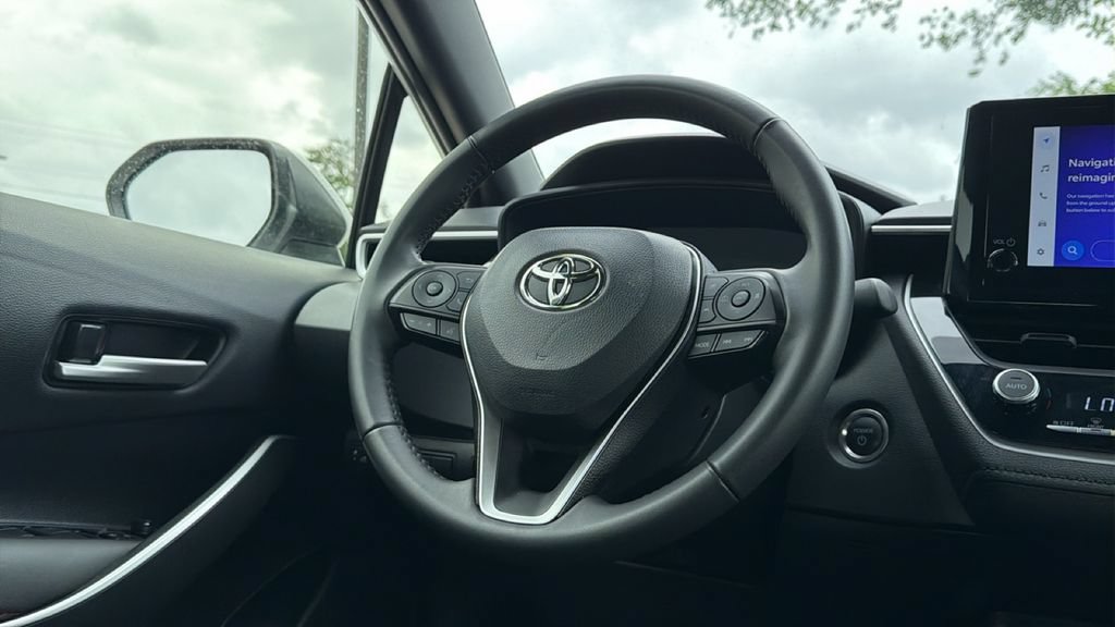 Certified 2025 Toyota Corolla SE FWD image 36