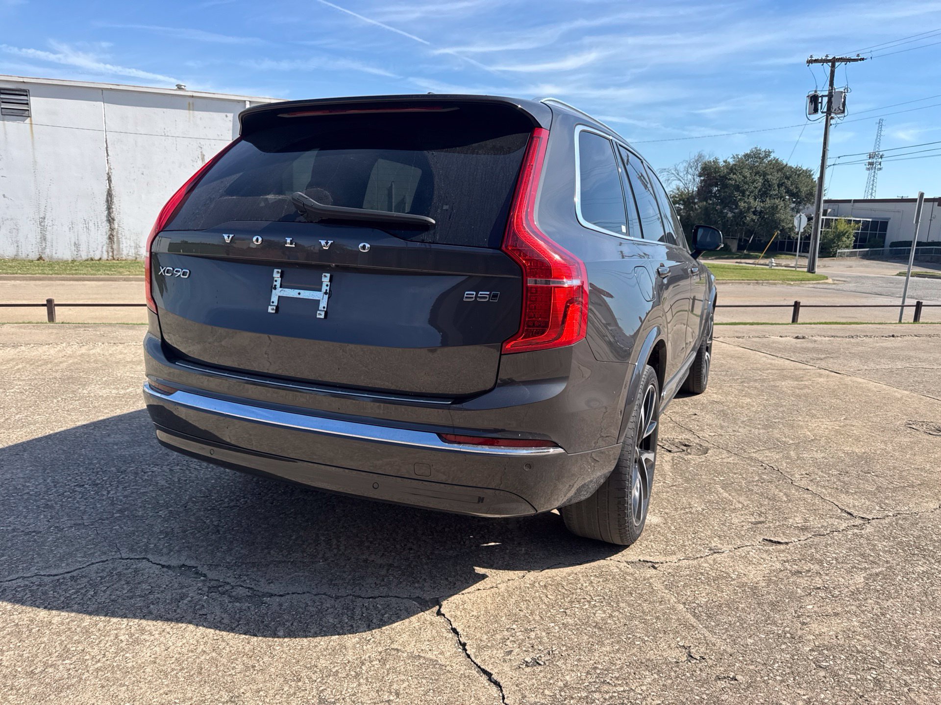 Used 2024 Volvo XC90 B5 Plus w/ Protection Package Premier AWD/4WD image 5
