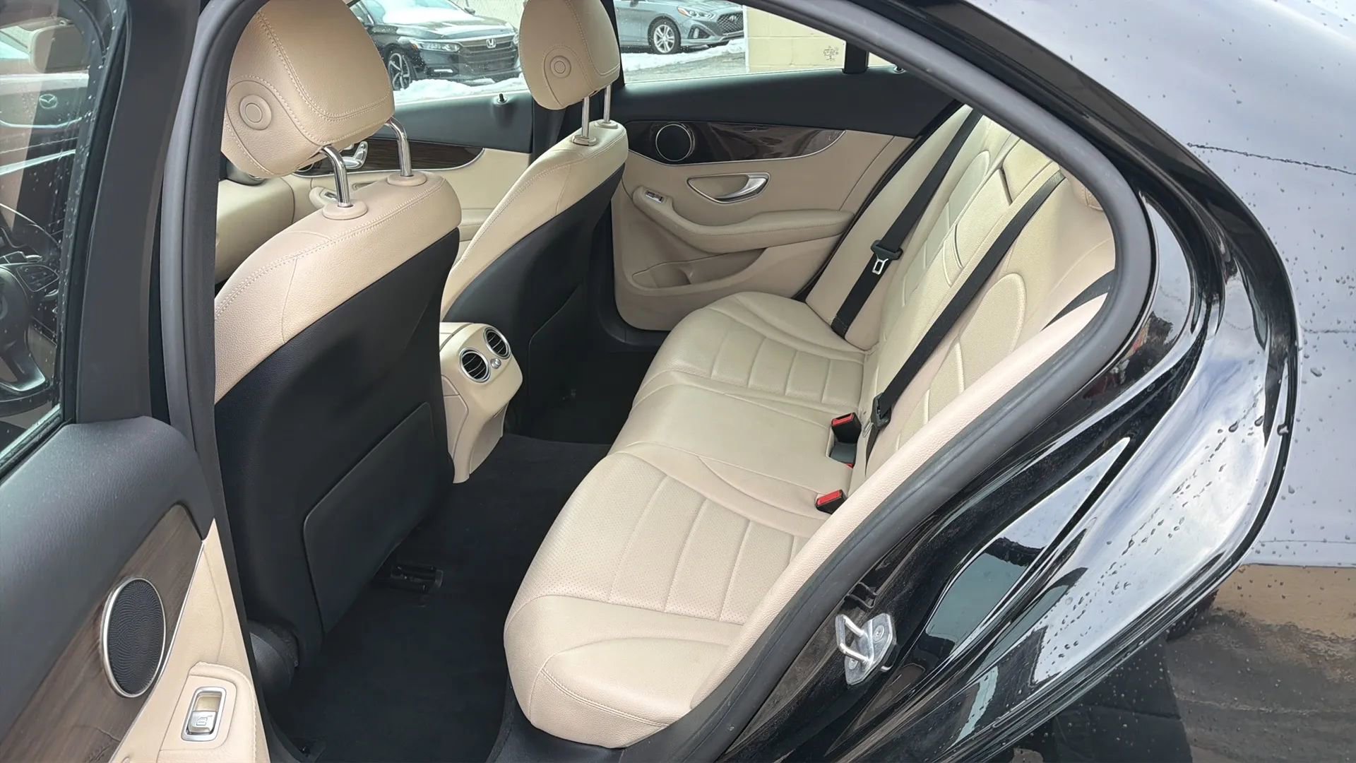 Used 2018 Mercedes-Benz C 300 Sedan w/ Premium Package image 27