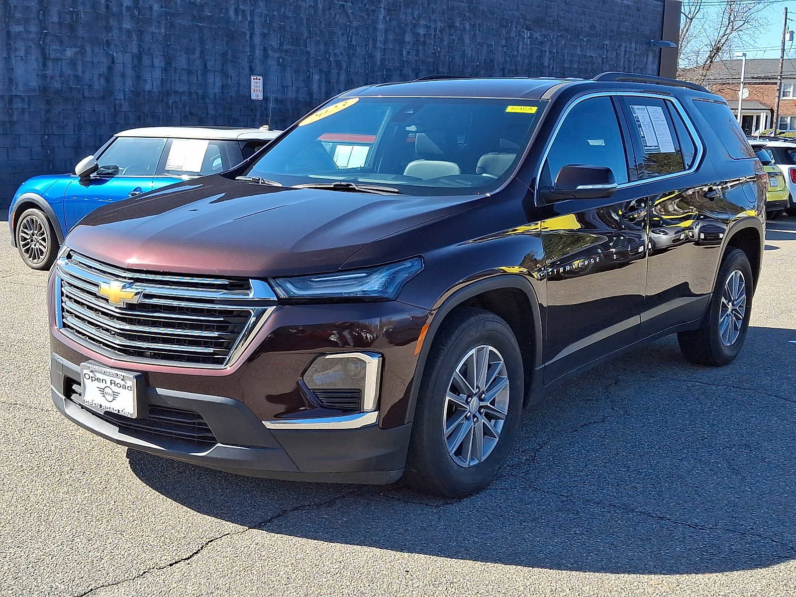 Used 2023 Chevrolet Traverse LT AWD/4WD image 3