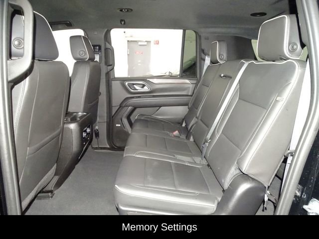 Used 2024 Chevrolet Suburban Premier AWD/4WD image 11
