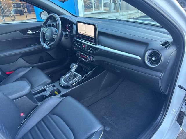 Used 2023 Kia Forte GT-Line w/ GT-Line Premium Package image 27