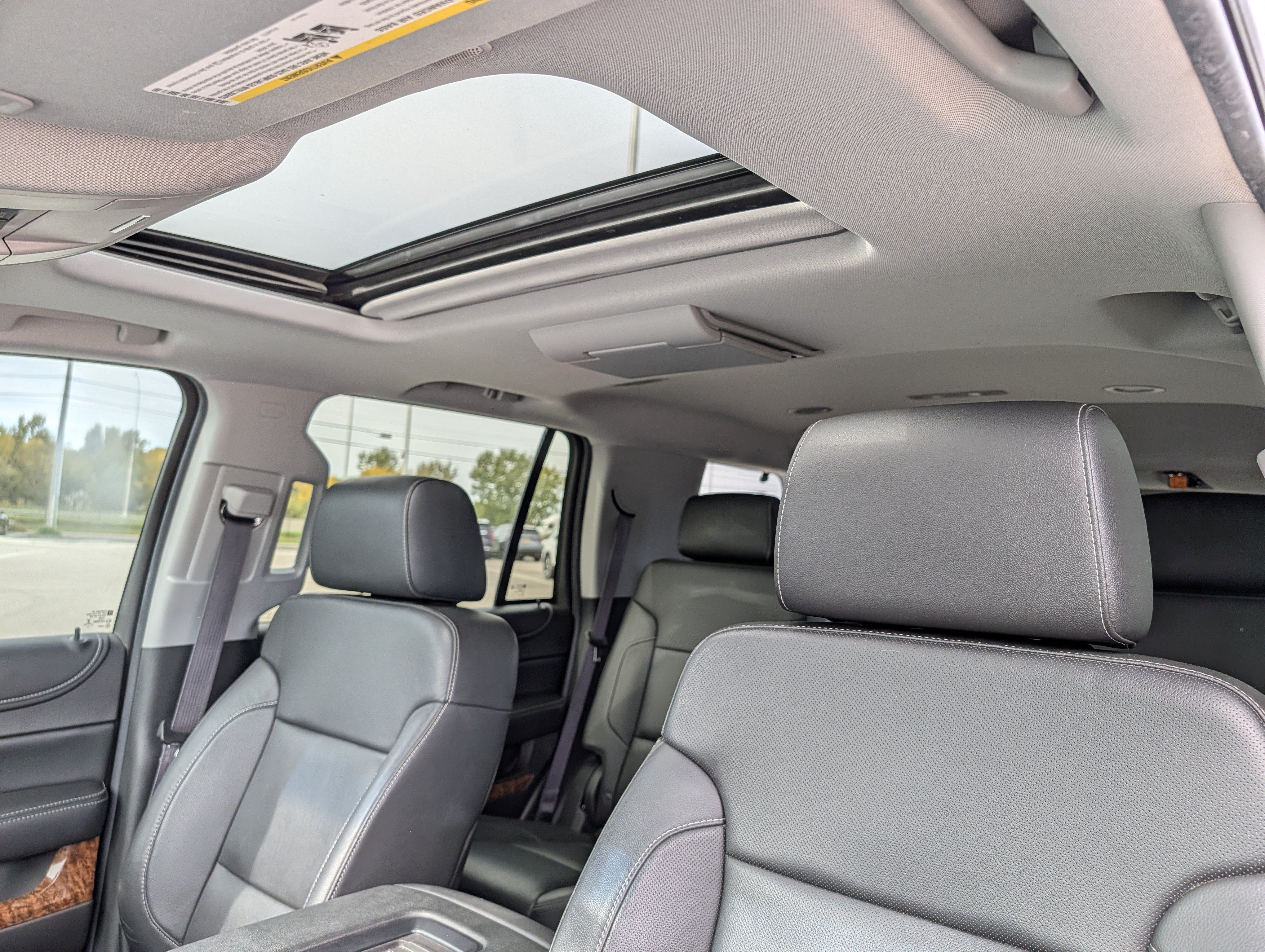 Used 2015 Chevrolet Tahoe LTZ AWD/4WD image 20