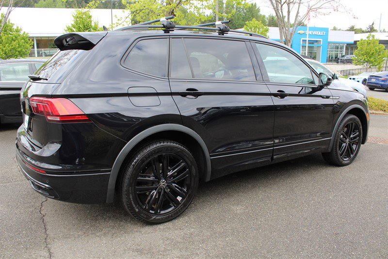 Used 2022 Volkswagen Tiguan SE R-Line image 5