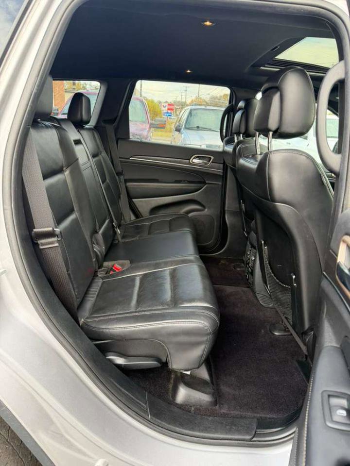 Used 2017 Jeep Grand Cherokee Limited AWD/4WD image 18