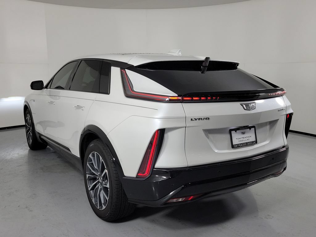 Used 2024 Cadillac Lyriq Sport AWD/4WD image 5