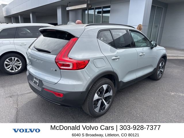 Used 2026 Volvo XC40 B5 Plus w/ Protection Package Premier image 3