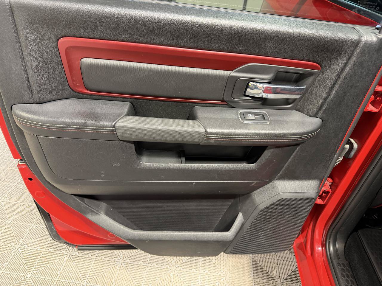 Used 2016 RAM 1500 Rebel w/ Luxury Group AWD/4WD image 21