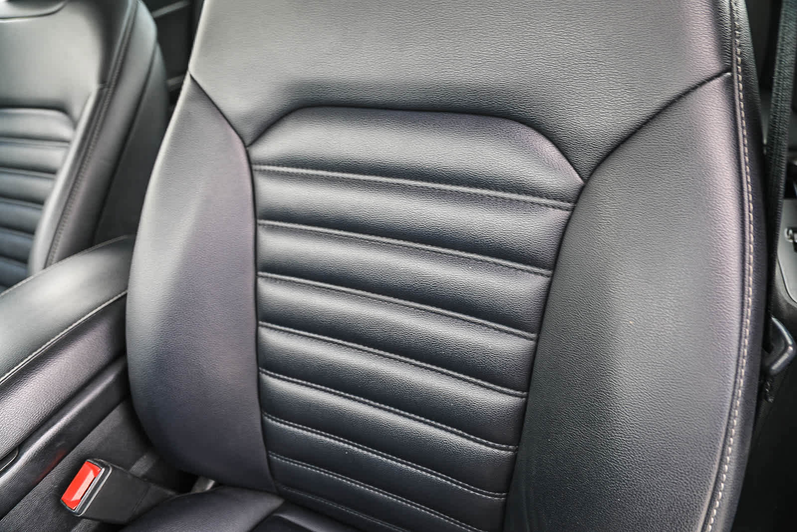 Used 2019 Ford Fusion SEL FWD image 24
