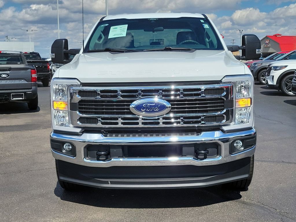 Certified 2025 Ford F250 XLT AWD/4WD image 2