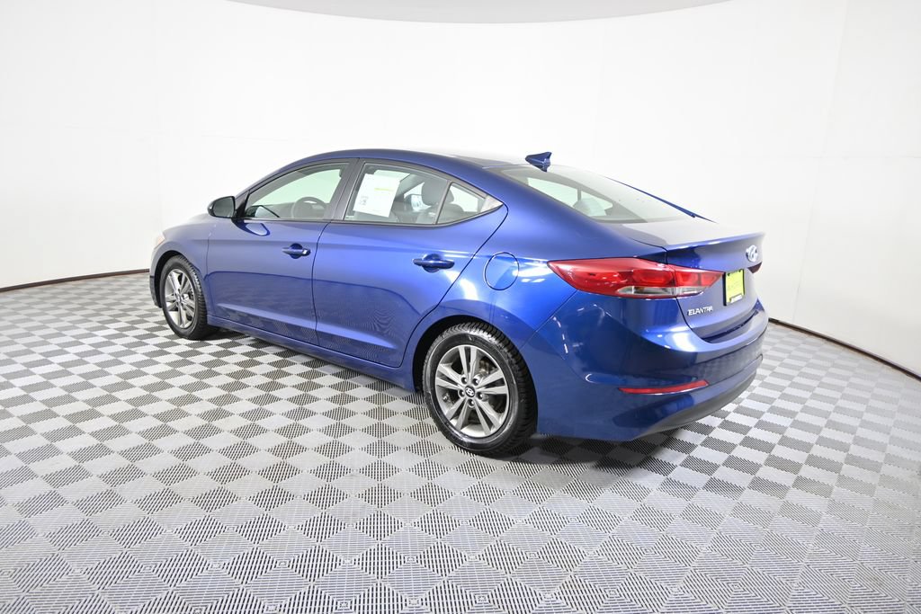 Used 2018 Hyundai Elantra Value Edition FWD image 4