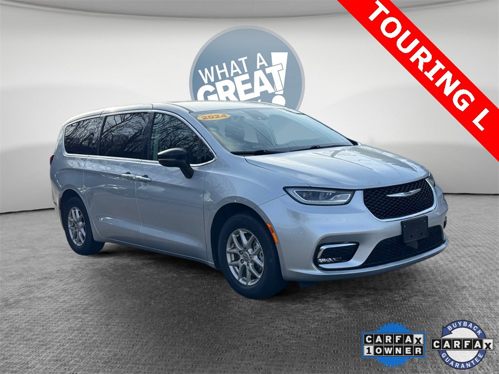 Certified 2024 Chrysler Pacifica Touring-L