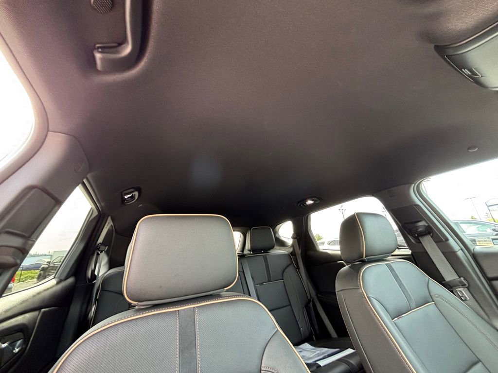Used 2024 Chevrolet Blazer Premier w/ Enhanced Convenience Package AWD/4WD image 27