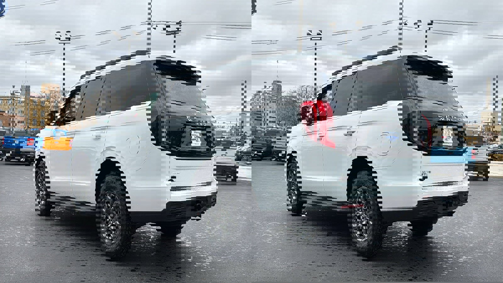 New 2026 Ford Expedition Active image 14