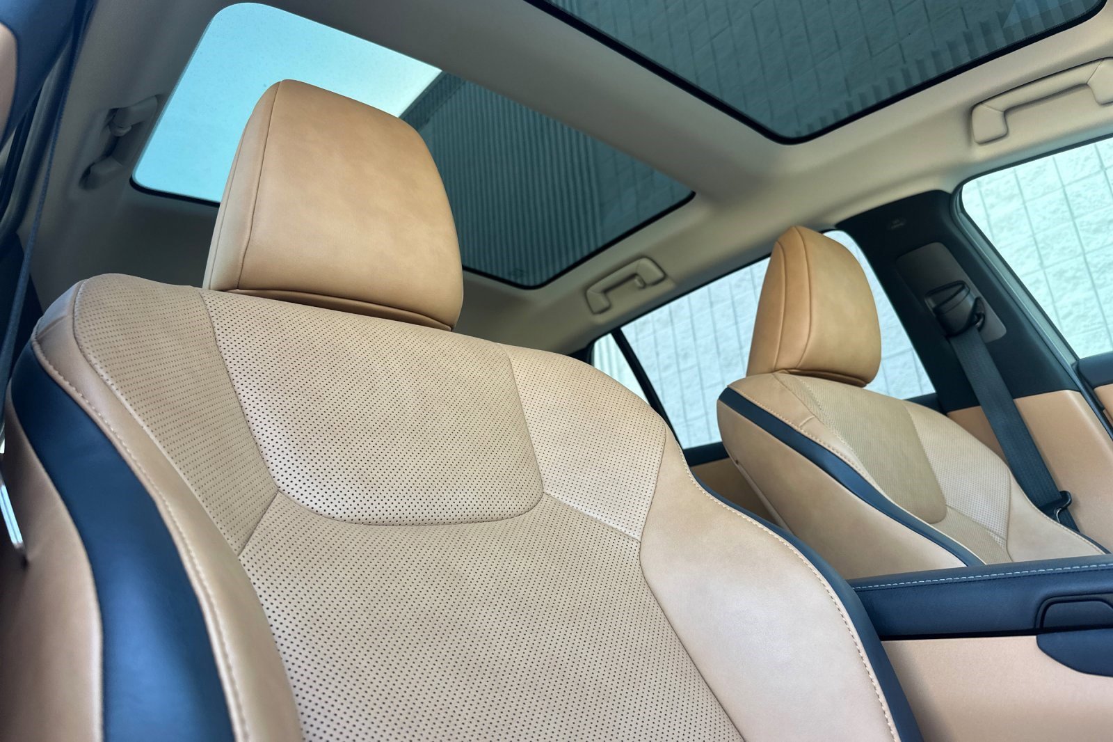 Certified 2023 Lexus RZ 450e Premium w/ Technology Package image 20