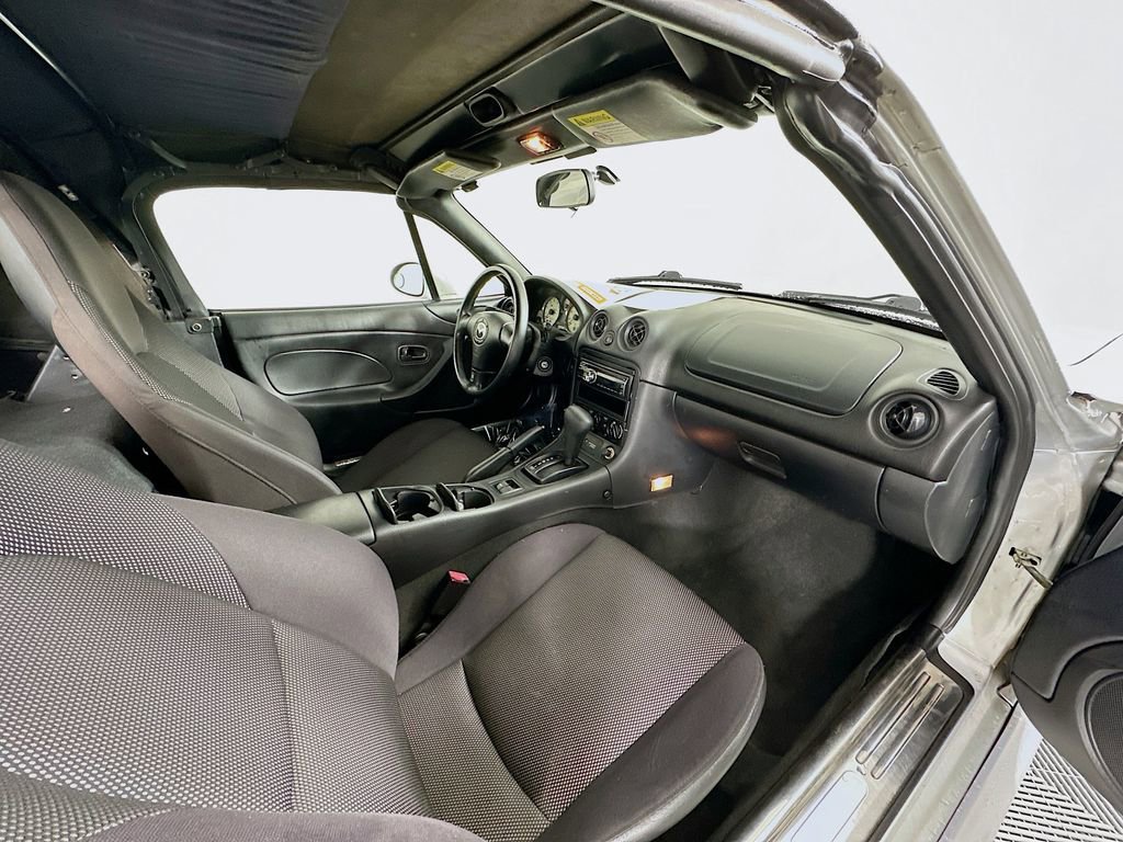 Used 2001 MAZDA MX-5 Miata image 30
