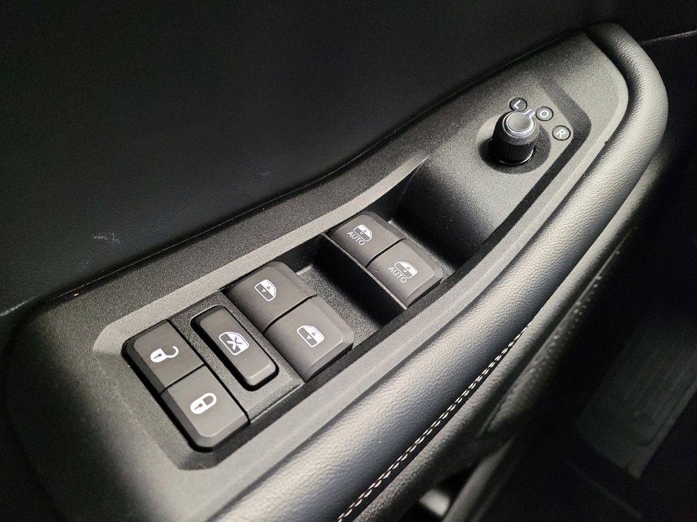 Used 2022 Jeep Grand Cherokee L Laredo w/ Luxury Tech Group I image 27