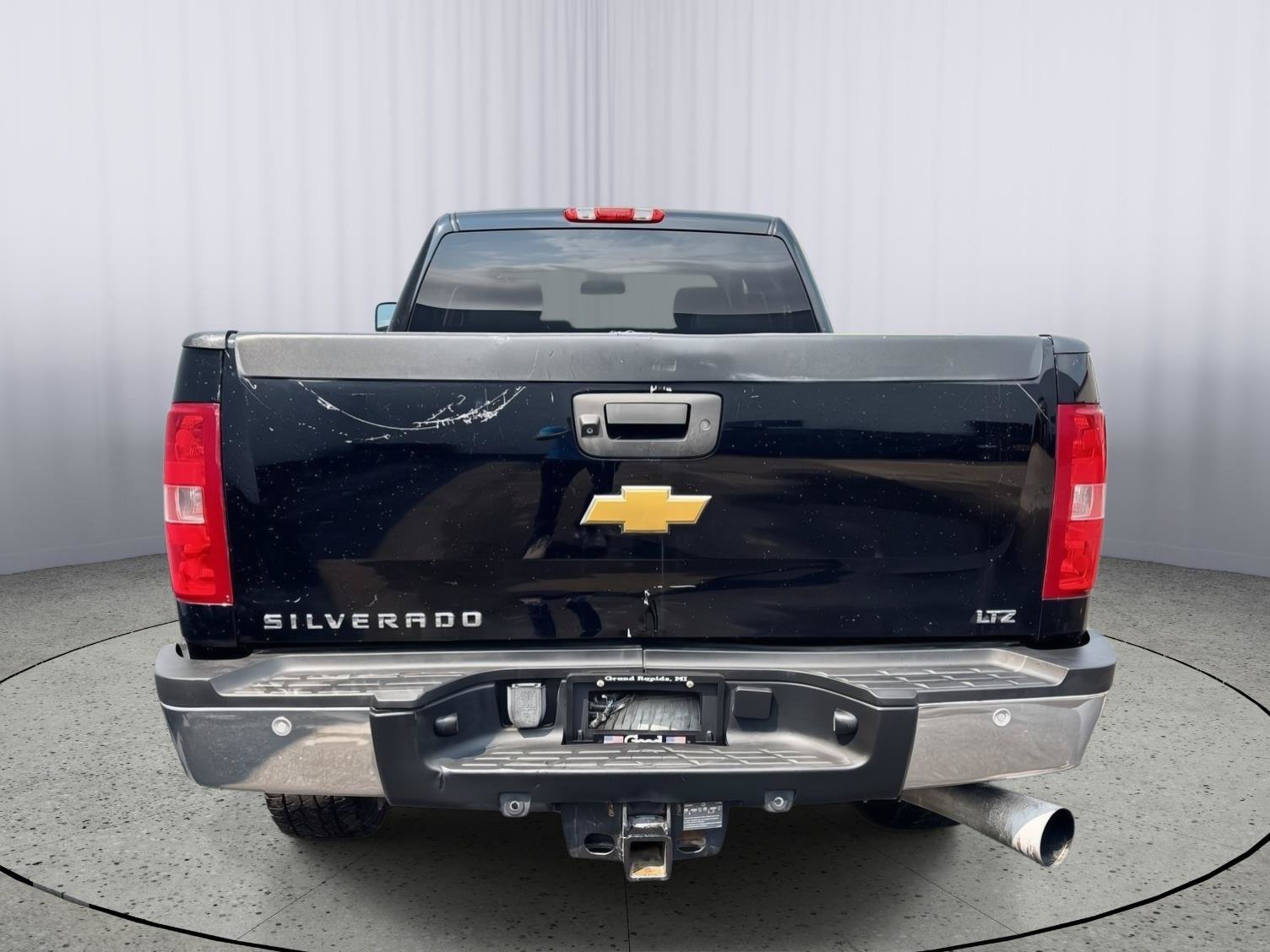 Used 2014 Chevrolet Silverado 2500 LTZ w/ LTZ Plus Package AWD/4WD image 36
