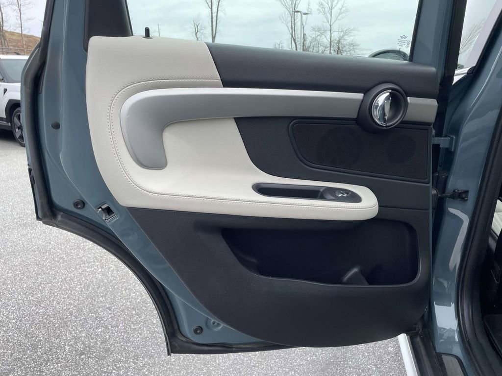 Used 2023 MINI Cooper Countryman SE image 2