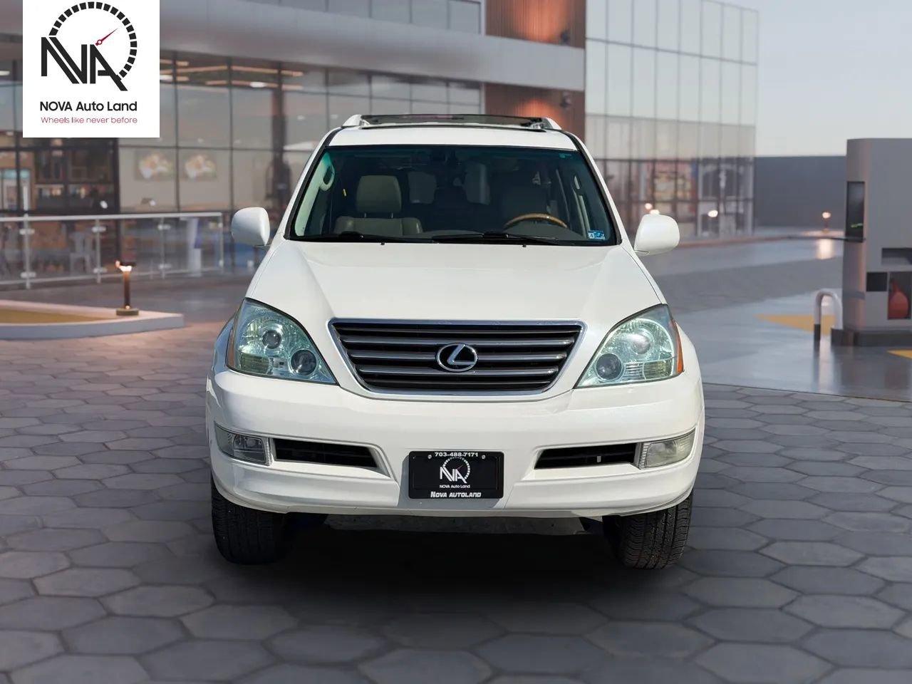 Used 2004 Lexus GX 470 image 4