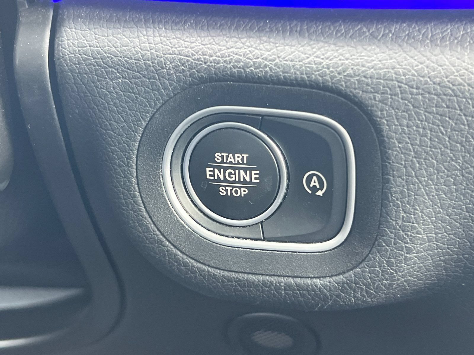 Used 2024 Mercedes-Benz GLS 450 4MATIC image 23