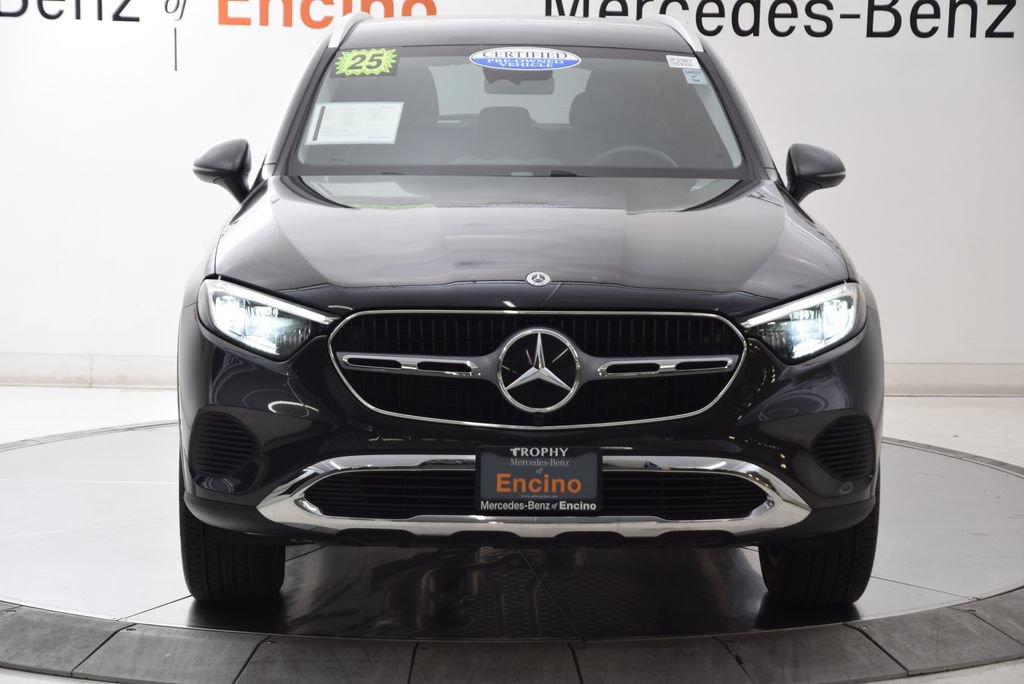 Used 2025 Mercedes-Benz GLC 350e 4MATIC image 9