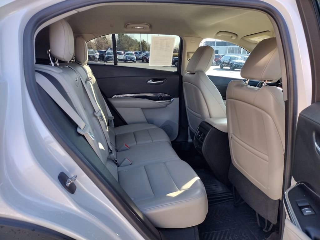 Used 2019 Cadillac XT4 Luxury AWD/4WD image 9