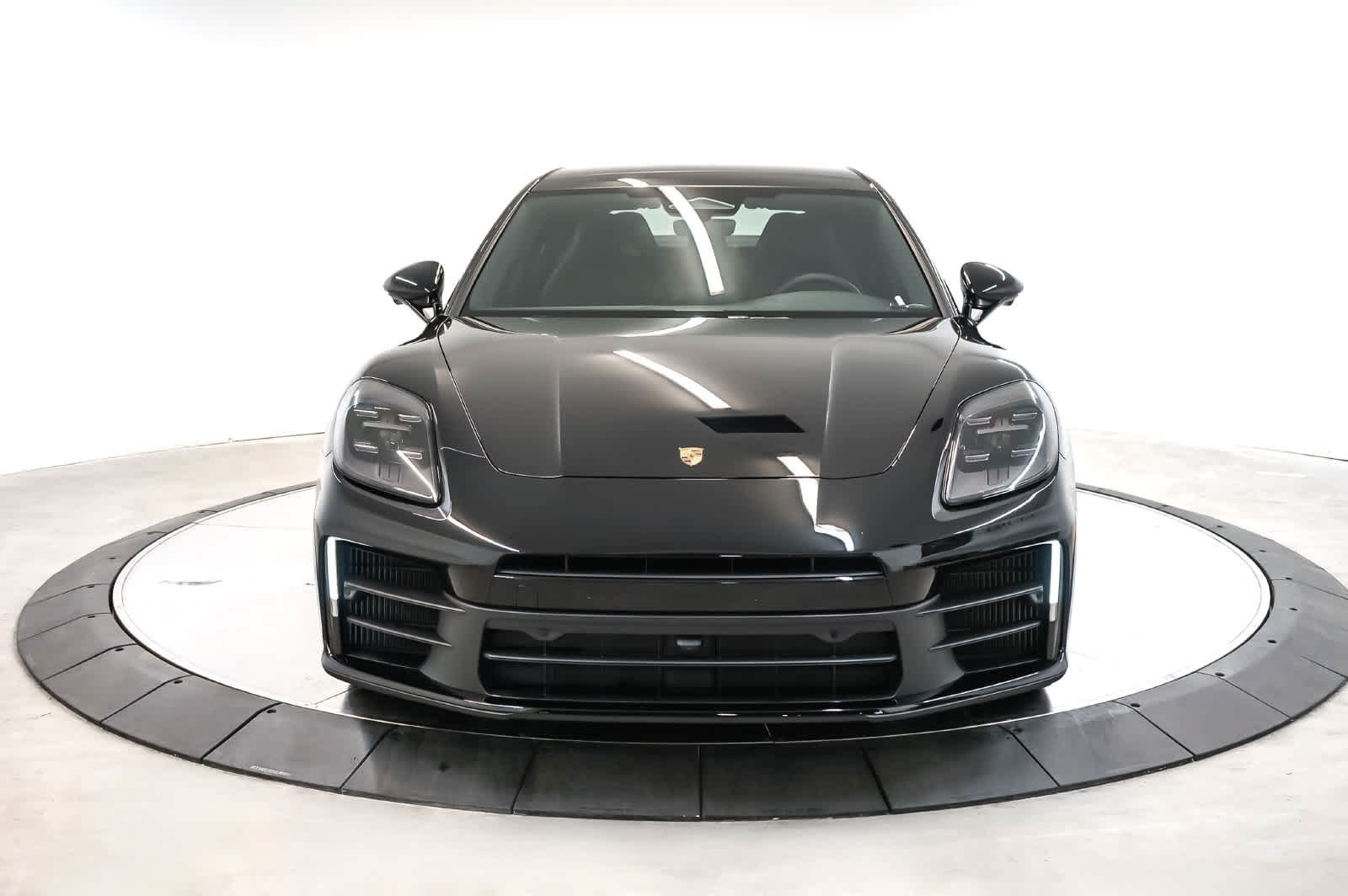 New 2026 Porsche Panamera RWD image 6