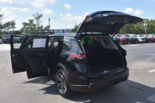 Used 2024 Nissan Rogue SV FWD image 16