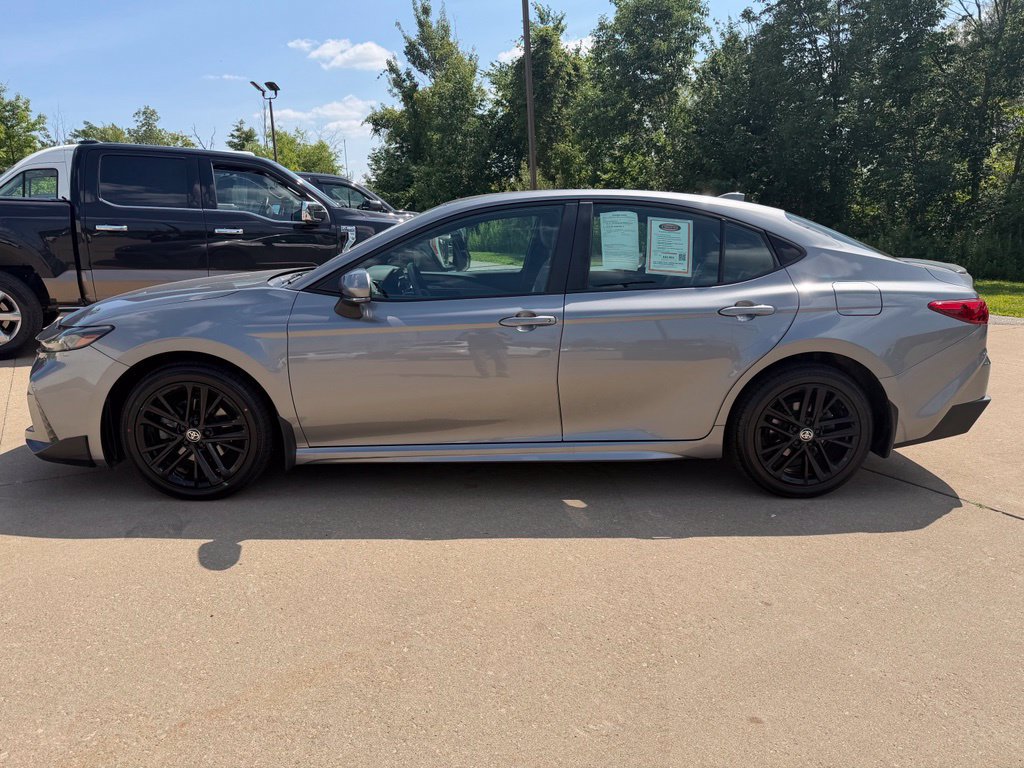 Certified 2025 Toyota Camry SE AWD/4WD image 2