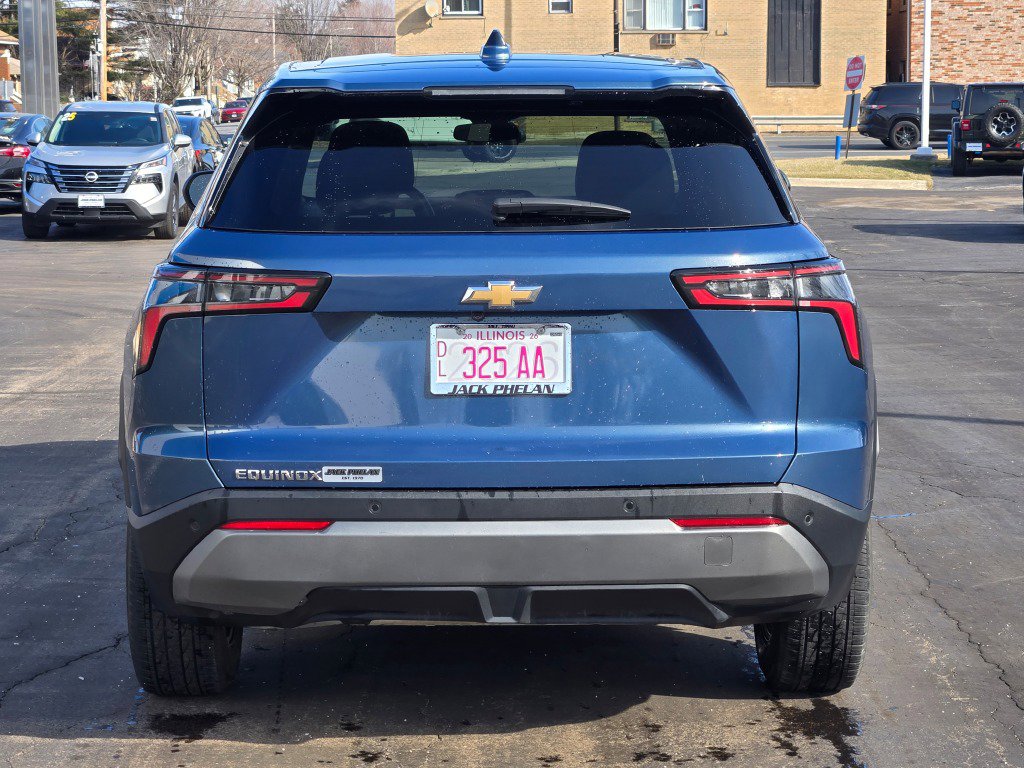 Certified 2025 Chevrolet Equinox LT FWD image 11