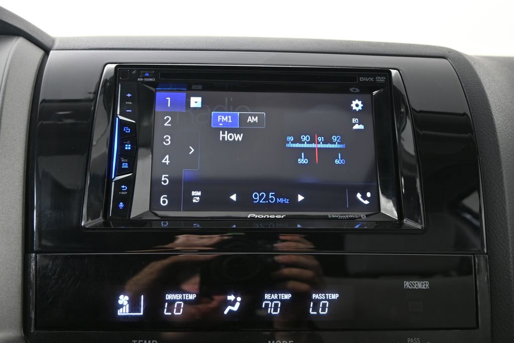 Used 2016 Toyota Sequoia SR5 AWD/4WD image 27