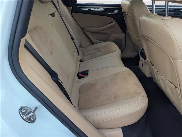 Used 2018 Porsche Macan image 20