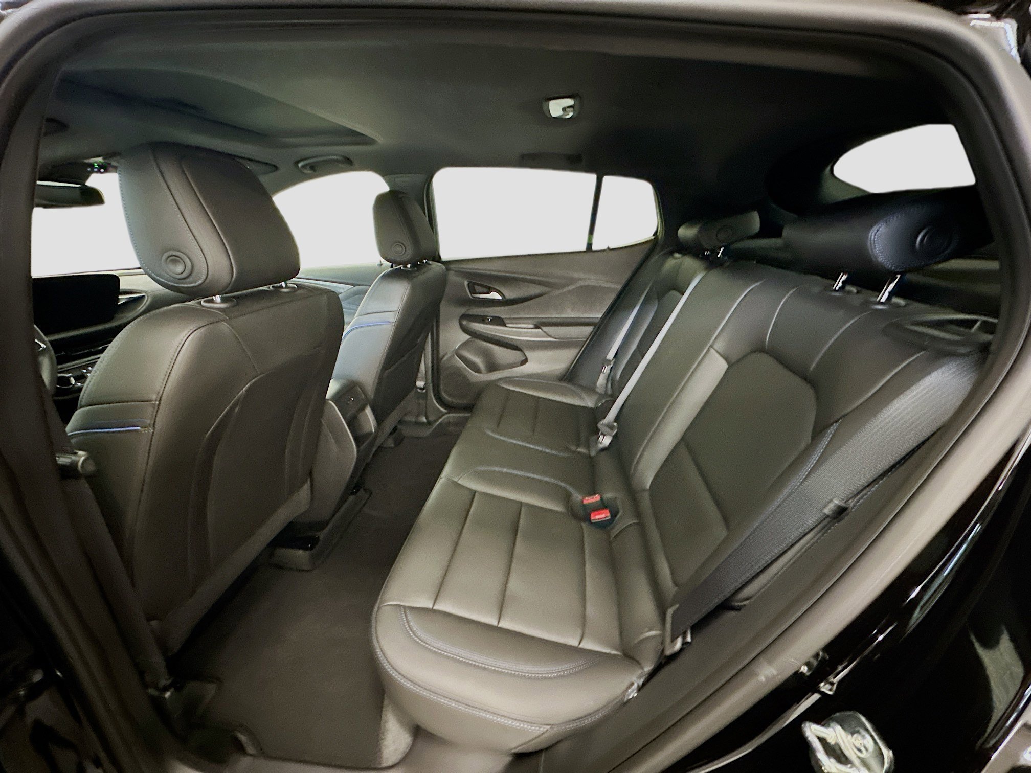 Used 2025 Buick Envista Sport Touring w/ Convenience I Package image 30