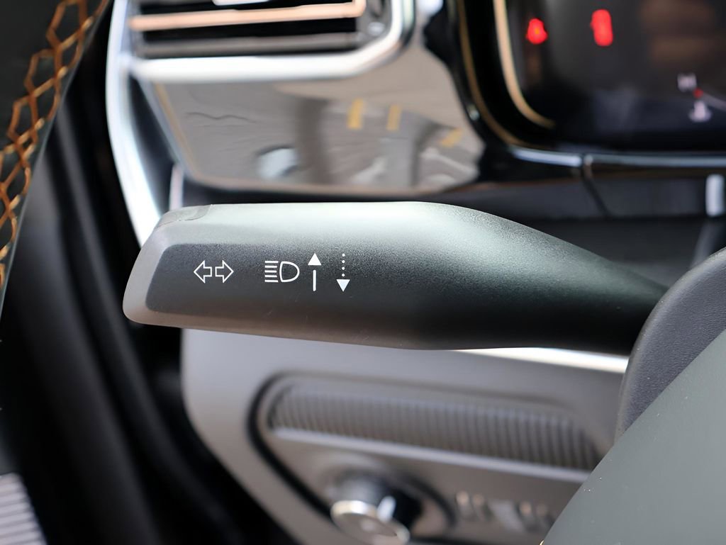 Used 2024 Jeep Grand Wagoneer Series III w/ Rear Seat Video Group 1 image 39