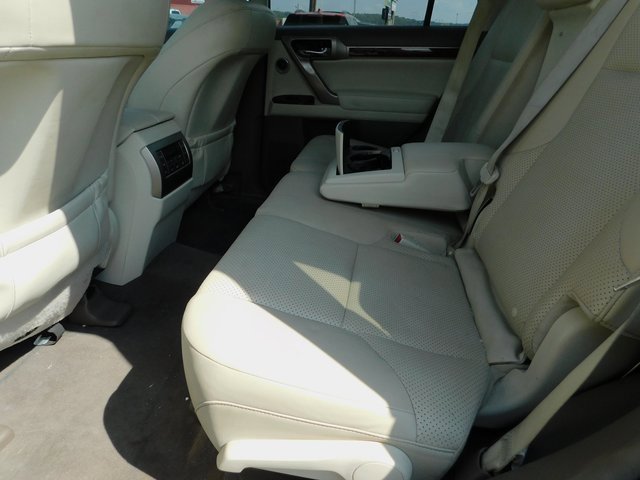 Used 2013 Lexus GX 460 Premium image 18