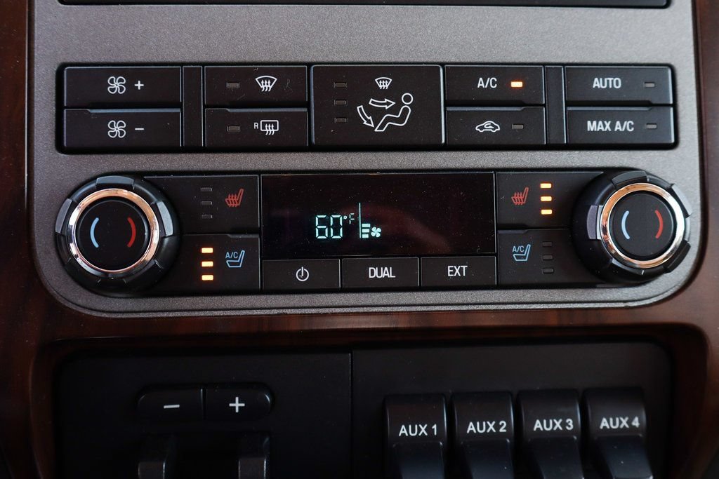 Used 2012 Ford F250 Lariat w/ Lariat Interior Pkg AWD/4WD image 34