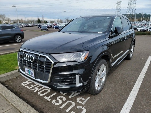 Used 2023 Audi Q7 3.0T Premium w/ Convenience Package image 4