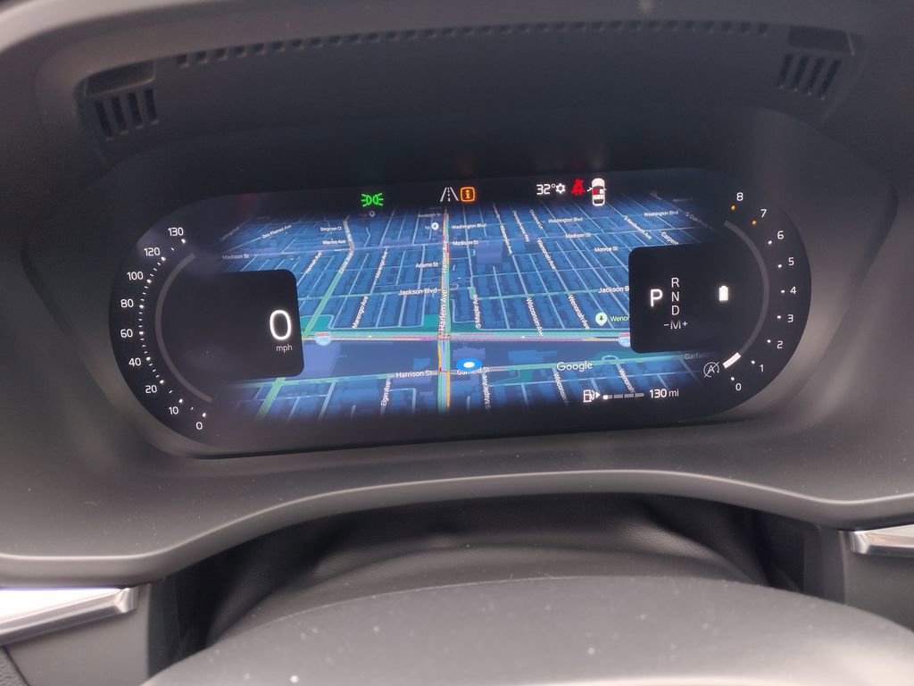 New 2026 Volvo XC60 B5 Plus w/ Climate Package image 15